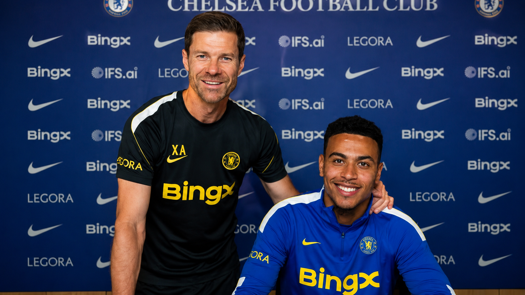 Morgan Rogers Chelsea lors de sa présentation après son transfert record.